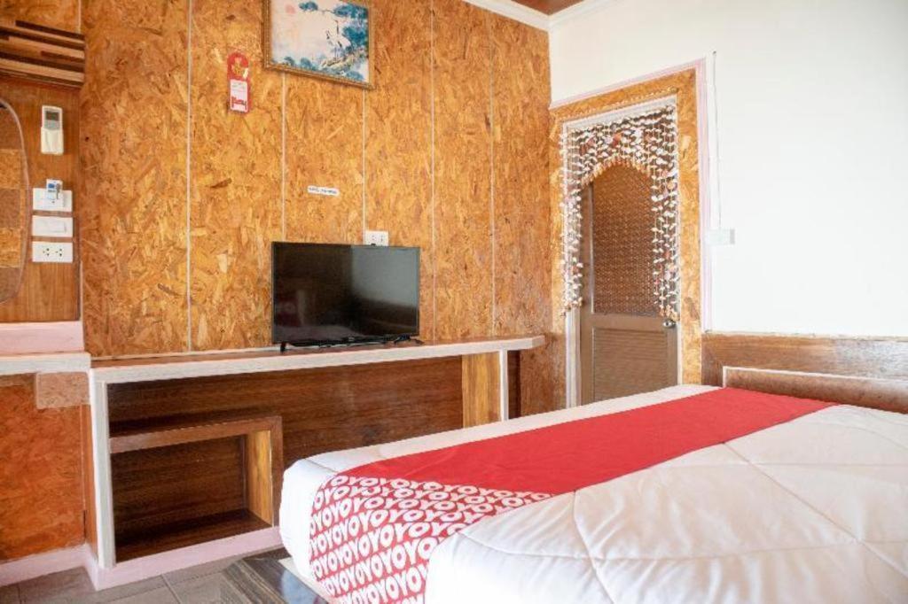 Oyo 797 Pink House Bungalow Ko Lanta Buitenkant foto