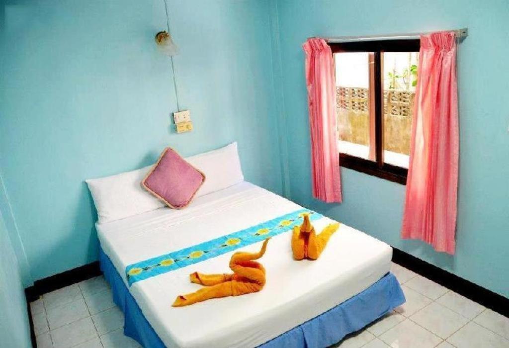 Oyo 797 Pink House Bungalow Ko Lanta Buitenkant foto